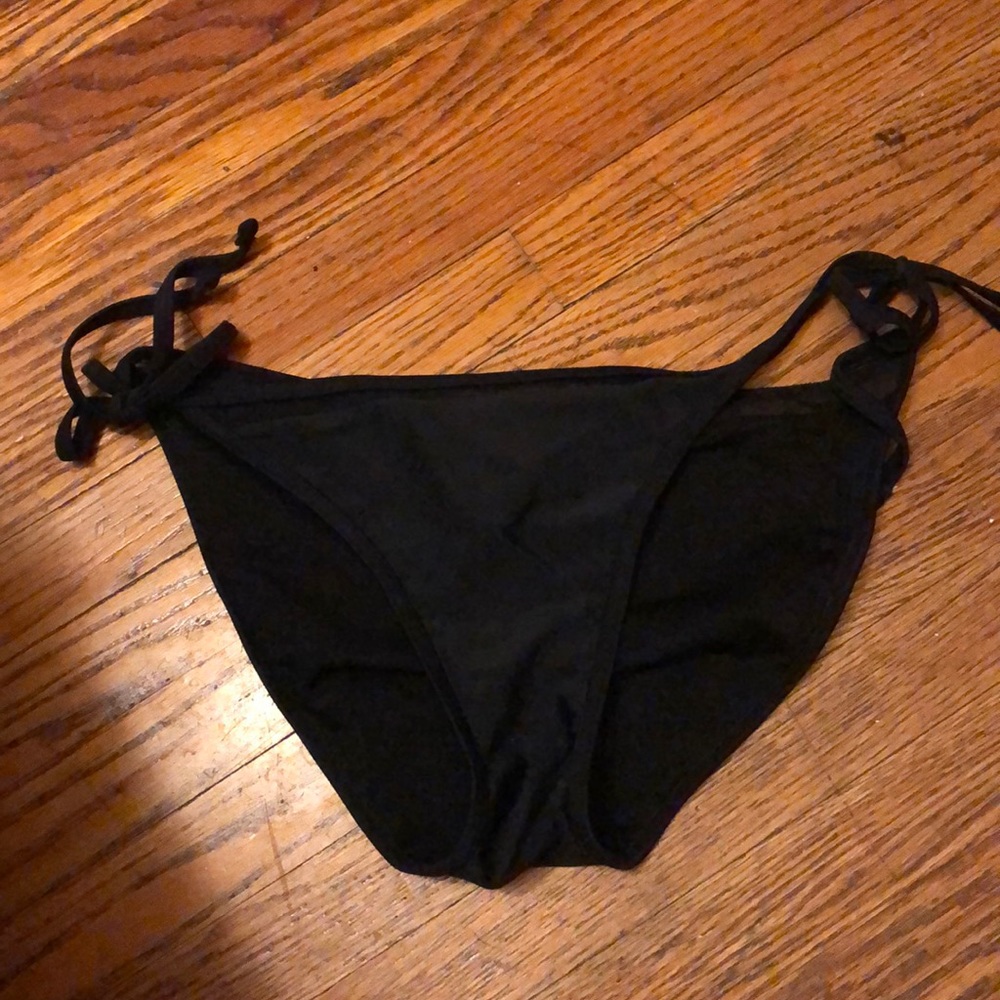 FOREVER 21 bikini bottoms
